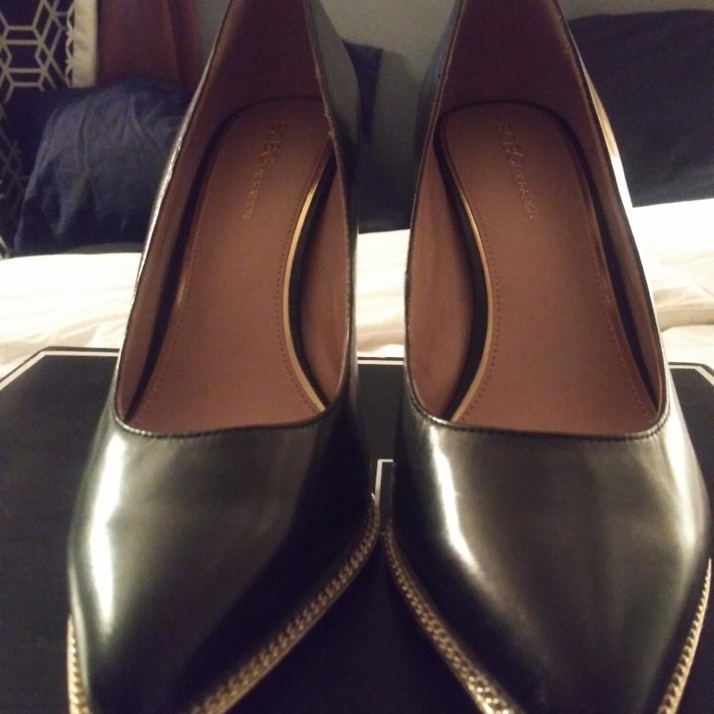 Shoes - Picture 5 of 5